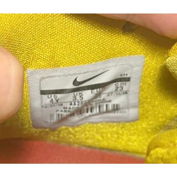 Nike Kyrie 4 70s Decades Pack Yellow Basketball Shoes US 4Y 943807-700 - Picture 8 of 10